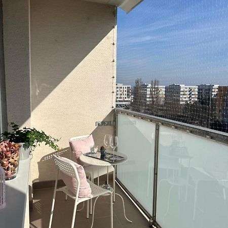 Magnolia Studio Apartment Pressburg Exterior foto